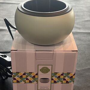 Scentsy Mod Warmer in Sage